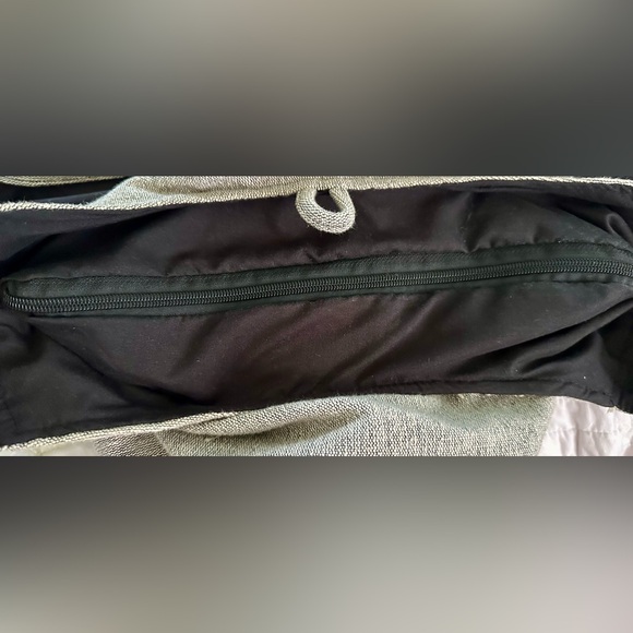 DESIGNED BY KATHMANDU!! 100% Cotton Hand-stitched Boho Sling Bag Made in Nepal - Picture 4 of 5